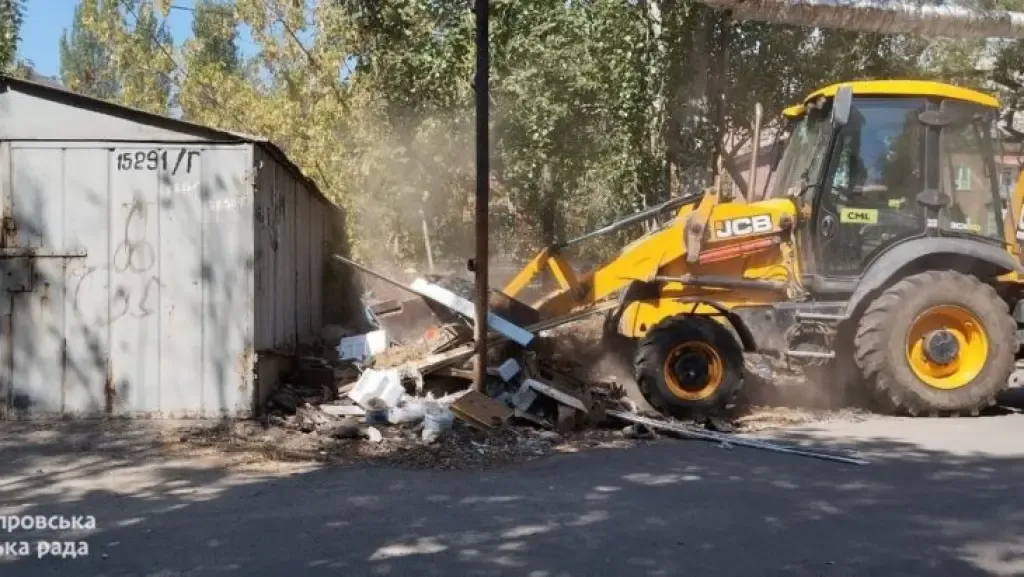 У Дніпрі ліквідовують безхазяйні сміттєзвалища задля безпеки та комфорту мешканців