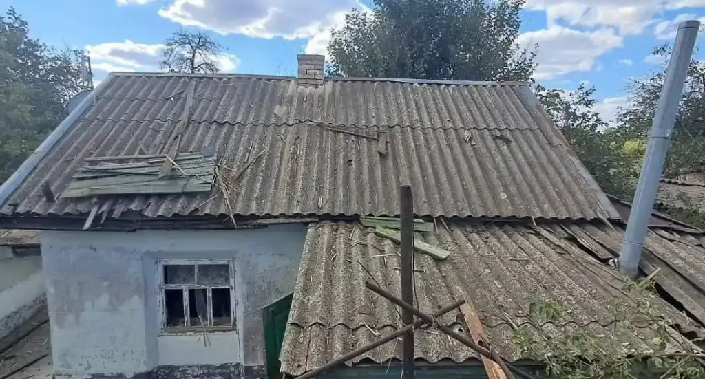 Обстріли без перепочинку: Дніпропетровщина знову під прицілом дронів і артилерії