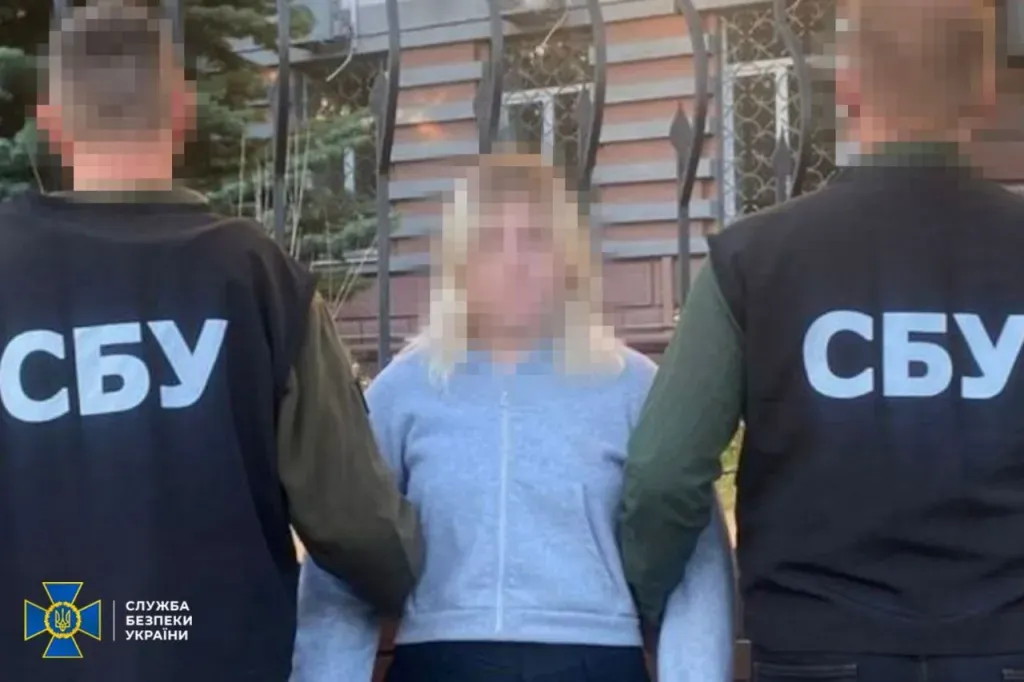 На Дніпропетровщині затримали 19-річну дівчину, яка намагалась підірвати авто ЗСУ