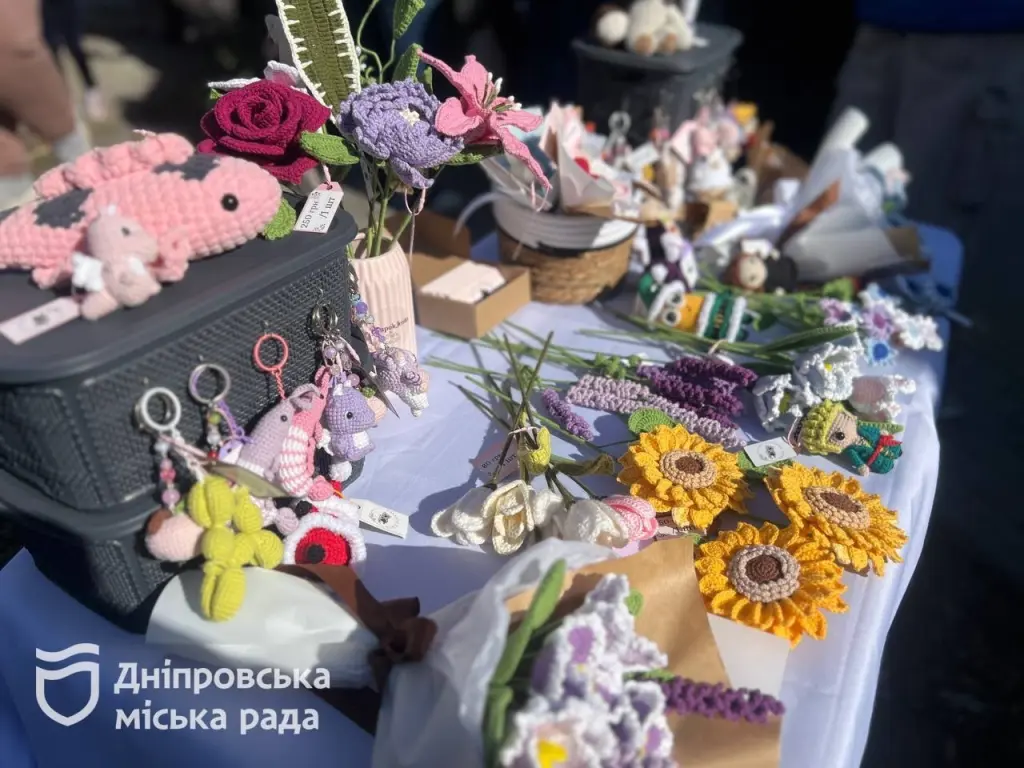 «Такі події допомагають людям розвантажитися у непростий час», – дніпрянка про міський ярмарок