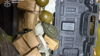 У Дніпрі викрили двох чоловіків, які торгували зброєю та боєприпасами