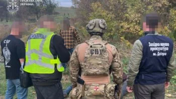 У Дніпрі викрили двох чоловіків, які торгували зброєю та боєприпасами