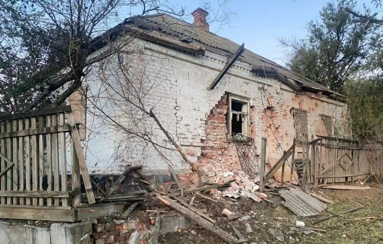63-річна жінка отримала поранення внаслідок російської атаки на Нікопольщину. Її госпіталізували з опіками, — ОВА