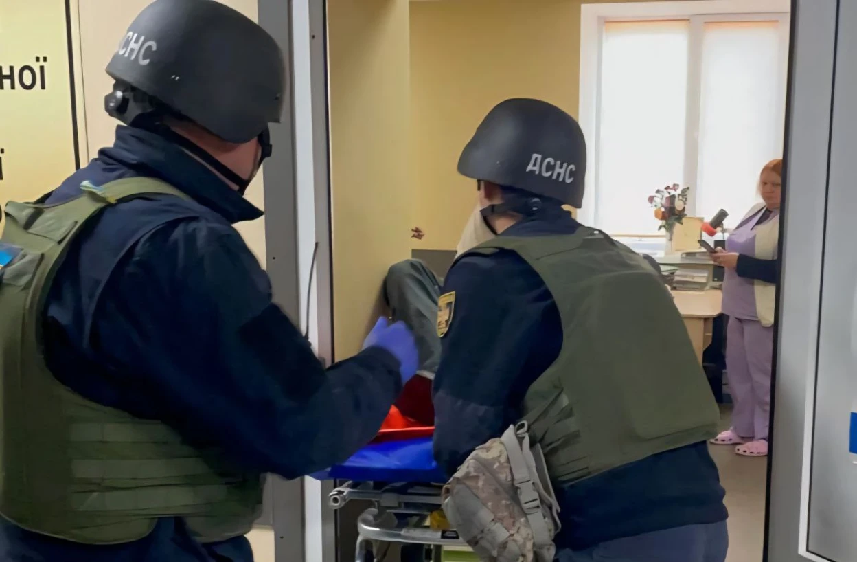 Удар FPV-дрона по Нікополю: п’ятеро поранених, один у тяжкому стані