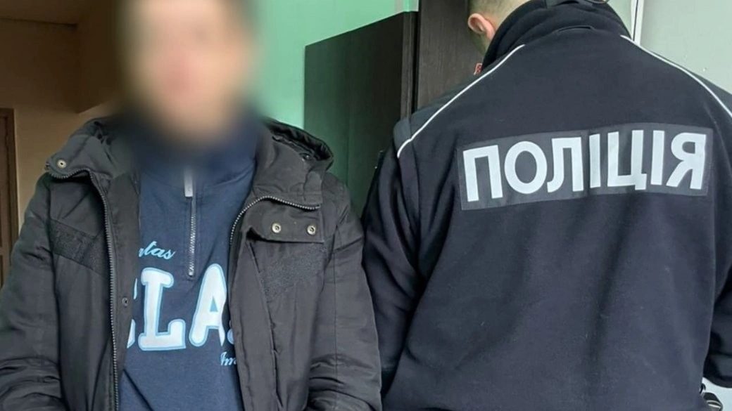 “Під час суперечки кинув гранату”. У Кам’янському затримали 33-річного чоловіка за підозрою у замаху на вбивство