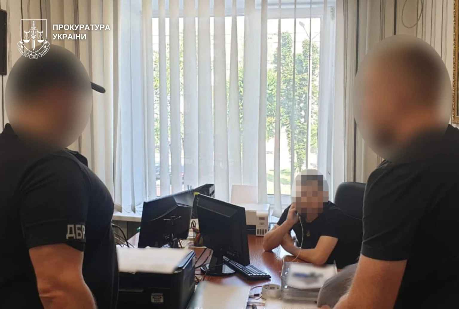 У Дніпрі двох колишніх поліцейських обвинувачують у видаленні з держбаз даних понад 500 ухилянтів