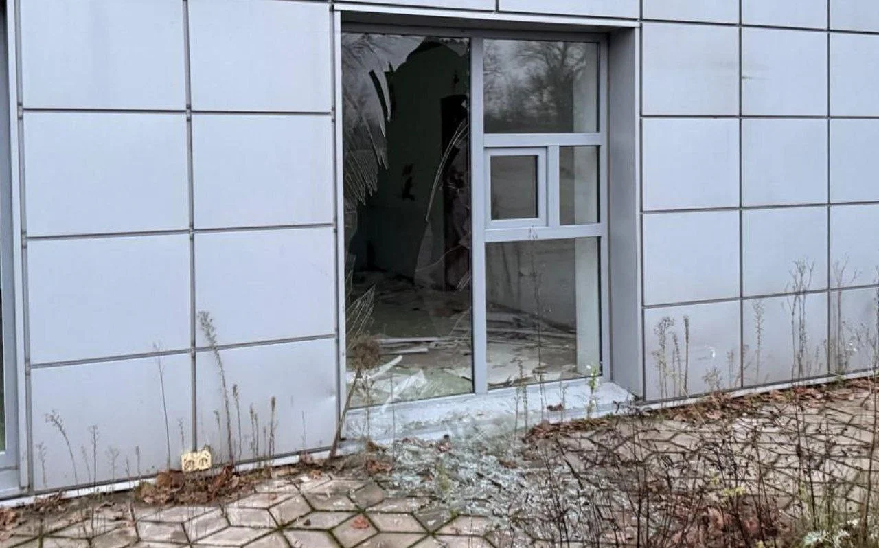 Нікопольщину обстріляли артилерією та дронами: поранено двох людей