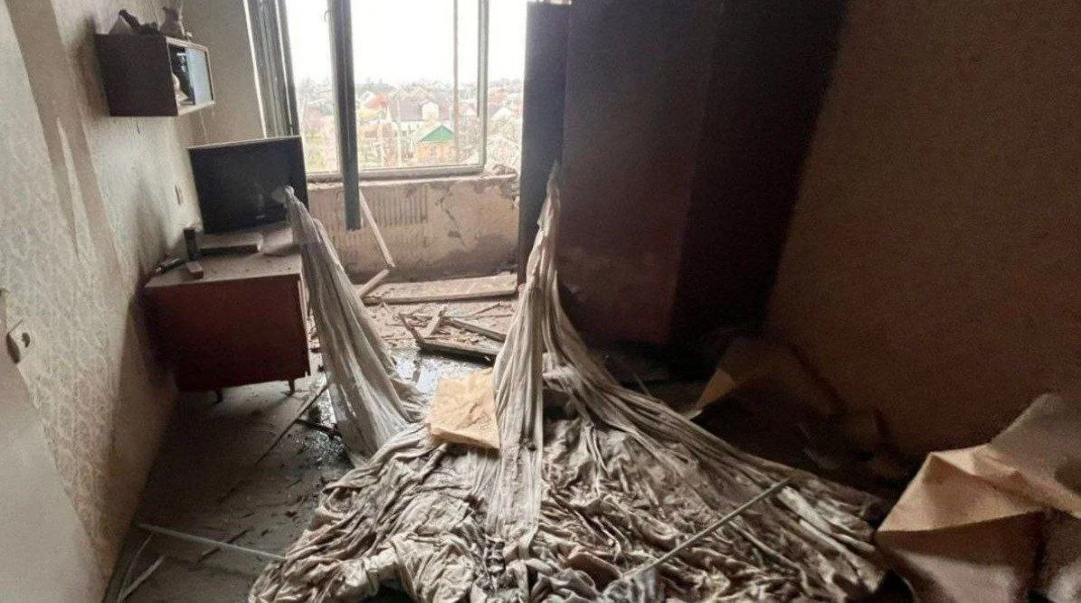 Російські обстріли Нікопольщини: двоє постраждалих та значні руйнування