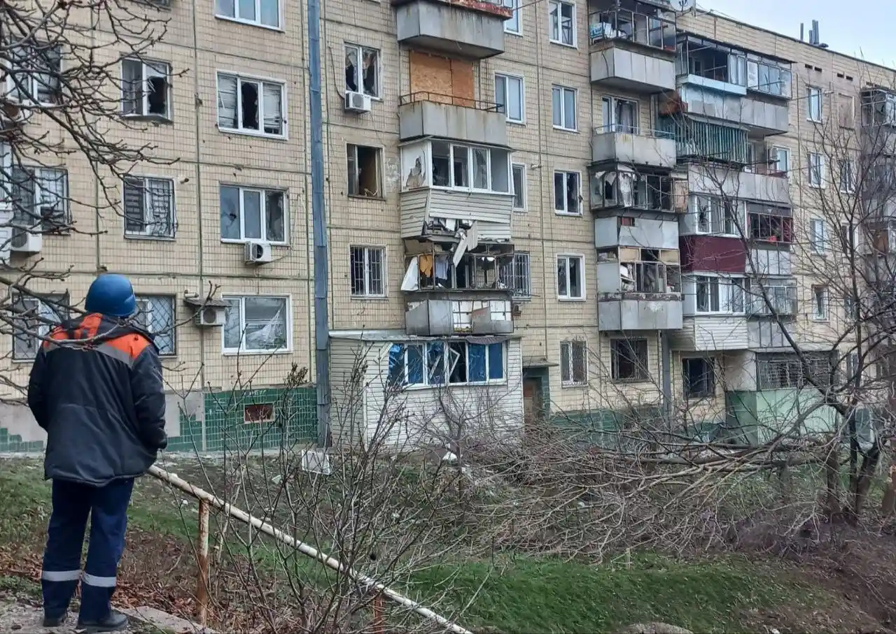Три людини постраждали під час атак російських військ на Нікопольщину: обстріли дронами та артилерією