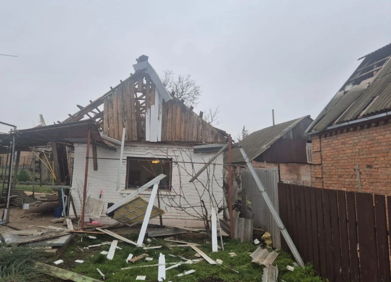 Три людини постраждали під час атак російських військ на Нікопольщину: обстріли дронами та артилерією