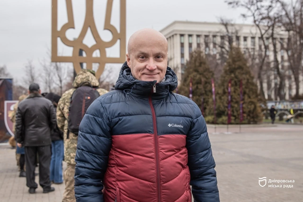У Дніпрі відкрили монументальний Тризуб — символ єдності та сили У Дніпрі відкрили монументальний Тризуб — символ єдності та сили