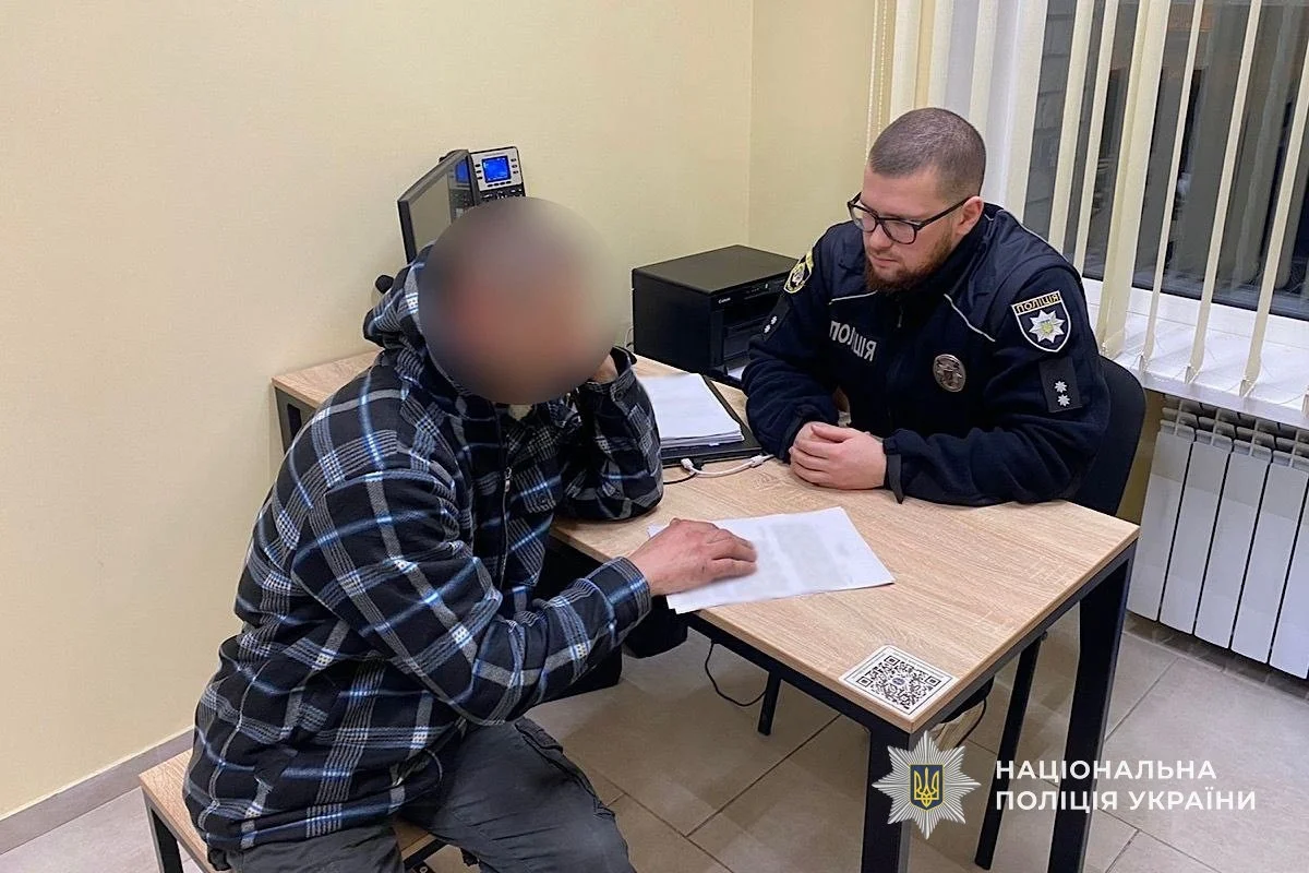 У Дніпрі затримали підозрюваного в підпалі автомобіля