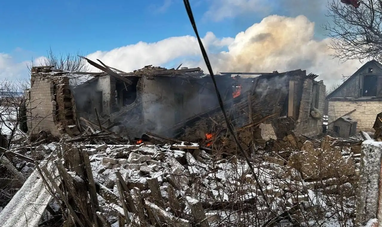 Дніпропетровщина під обстрілами: дрони та артилерія залишають поранених і зруйновані будинки