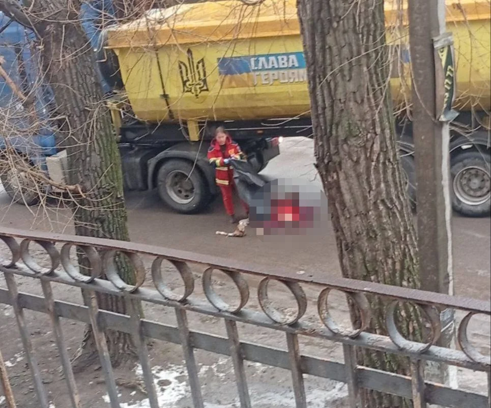 Трагедія в Дніпрі: вантажівка на смерть збила жінку