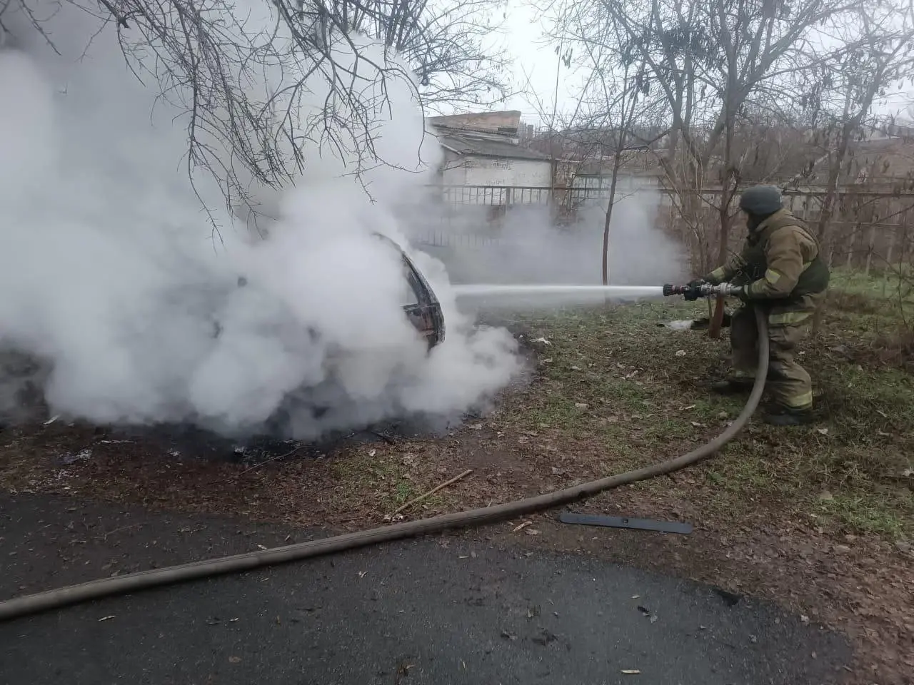 Обстріли Дніпропетровщини: один загиблий, троє поранених і масштабні руйнування