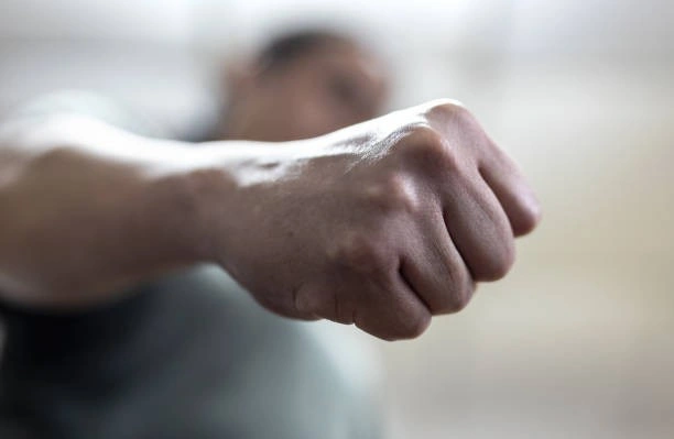 Бійка в кафе Нікополя завершилася реанімацією та арештом