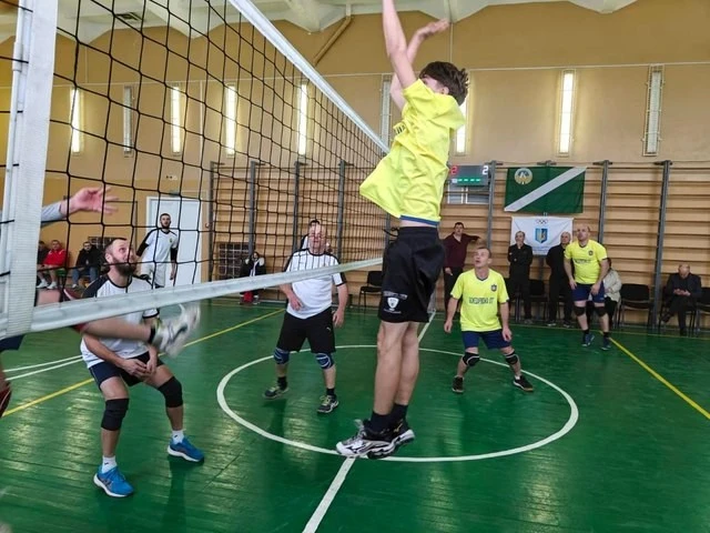 Новорічний кубок з волейболу на Дніпропетровщині: перемогли П’ятихатська ТГ