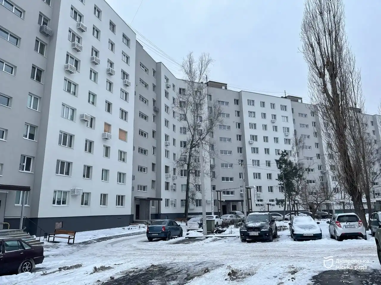 Дніпро вшанував пам’ять жертв ракетного удару: молодь міста нагадай про трагедію
