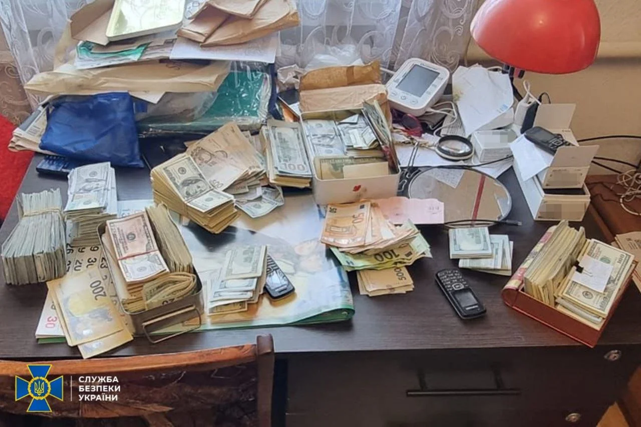 Масштабну схему ухилення від мобілізації викрили на Дніпропетровщині: у голови ВЛК знайдено понад $300 тисяч