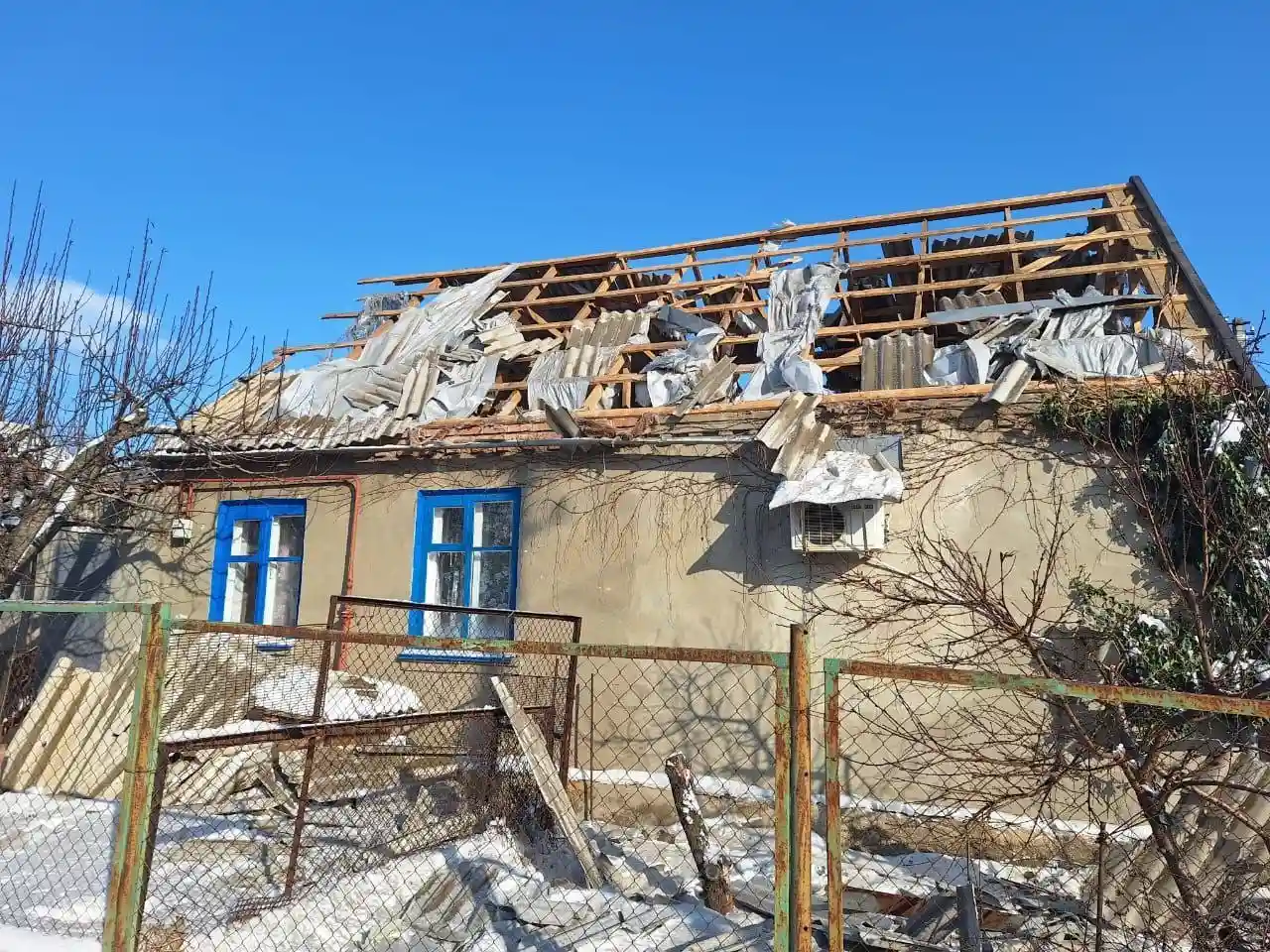 Дрони проти цивільних: російські атаки спричинили руйнування у двох районах Дніпропетровщини