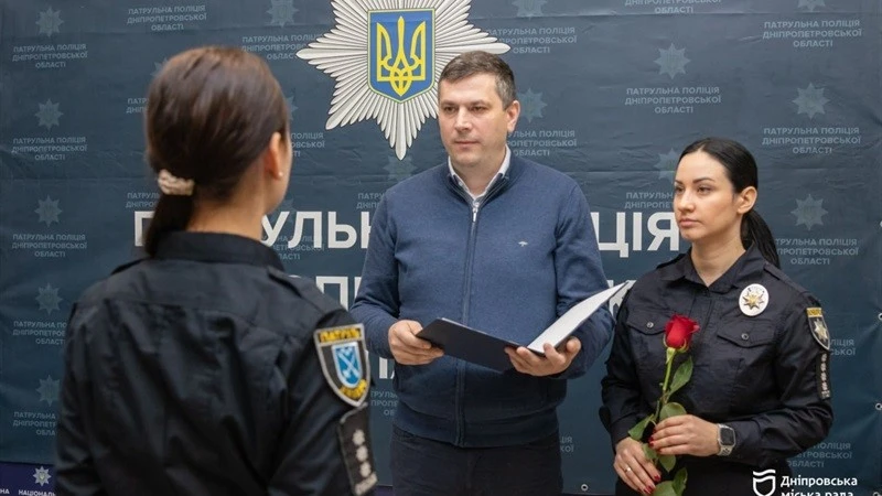 Десятиліття на варті спокою: у Дніпрі відзначили ювілей створення патрульної поліції