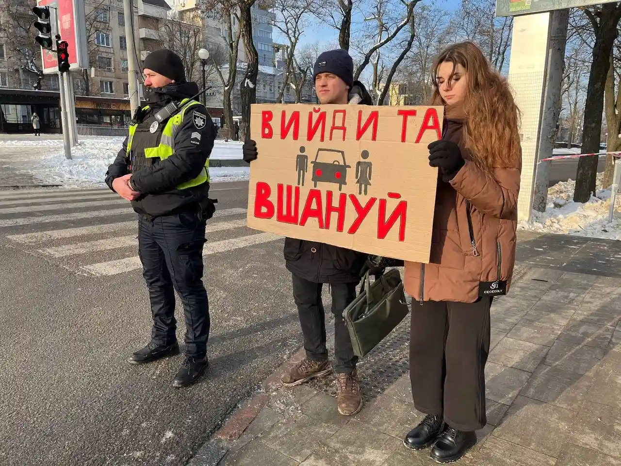 «Кіборги» у серцях молоді: у Дніпрі вшанували пам’ять захисників Донецького летовища