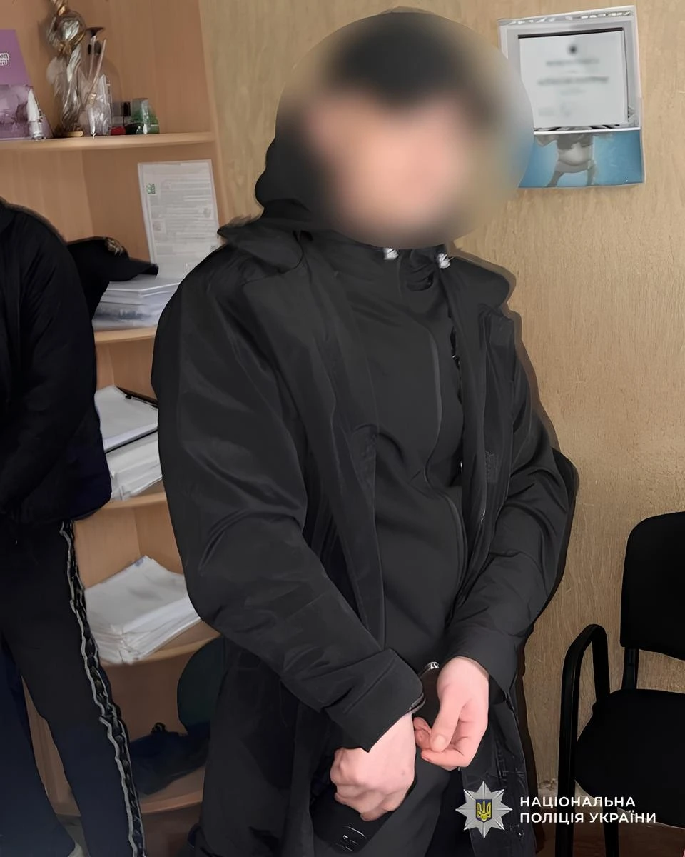 Фатальна необачність в університеті: у Дніпрі рецидивіст може сісти на 8 років за вкрадений телефон