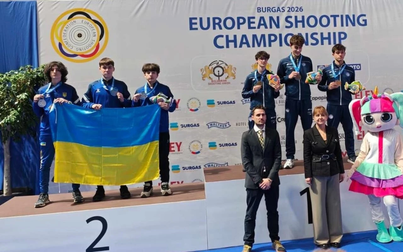 Чотири нагороди в одні руки: дніпровський снайпер став мультимедалістом чемпіонату Європи