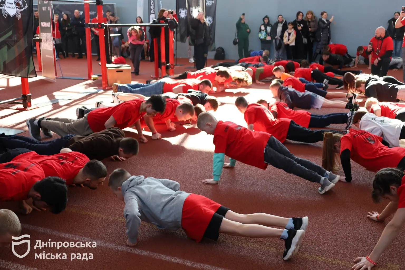 Від дітей до ветеранів: Дніпро прийняв ювілейний чемпіонат України з воркауту