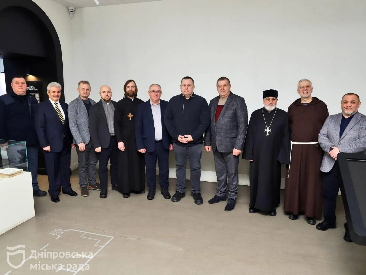 Духовний фронт Дніпра: мер Борис Філатов зустрівся з релігійними лідерами у четверті роковини вторгнення