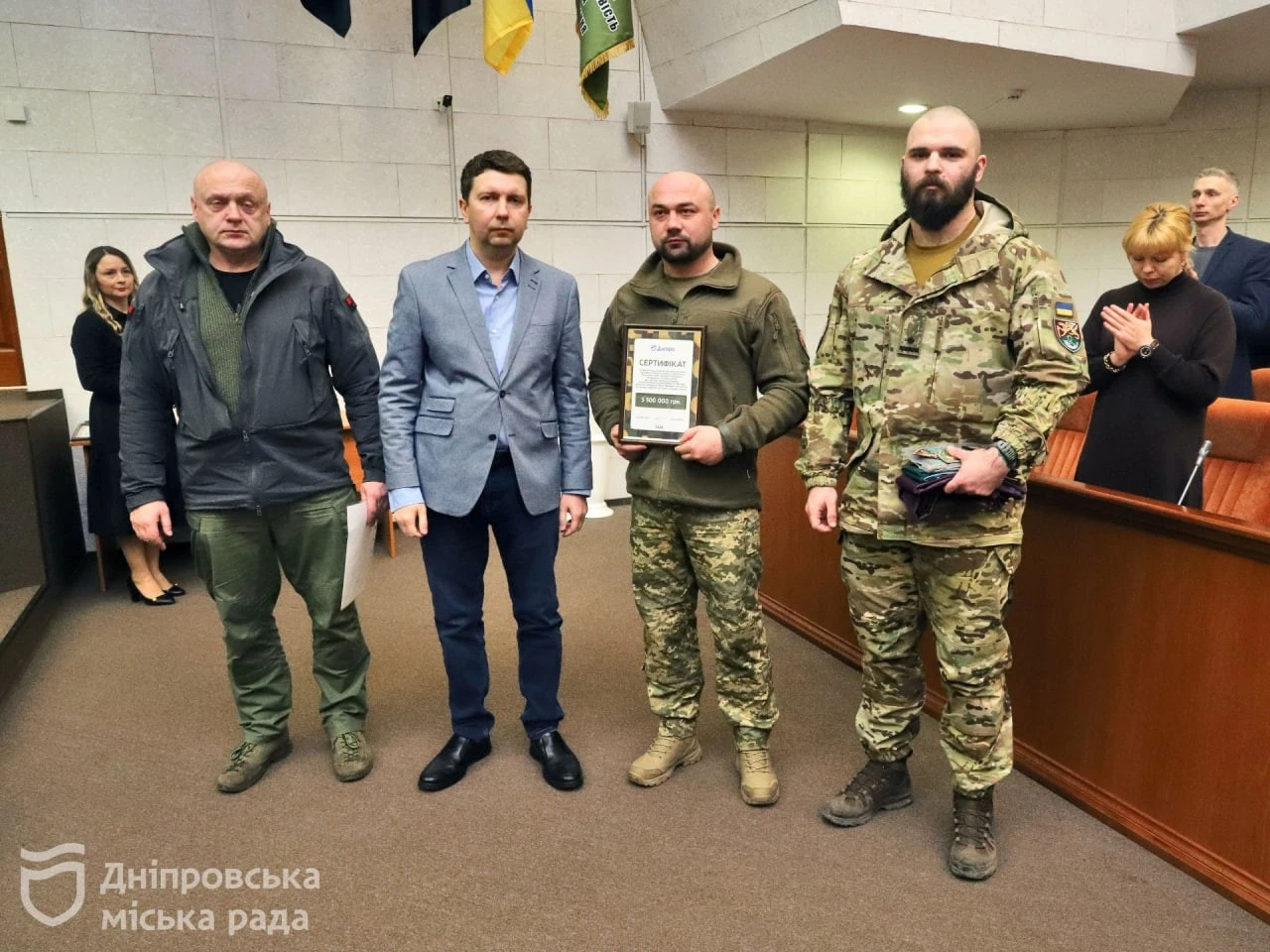 Мільйони на оборону: Дніпро передав бойовим бригадам чергові субвенції