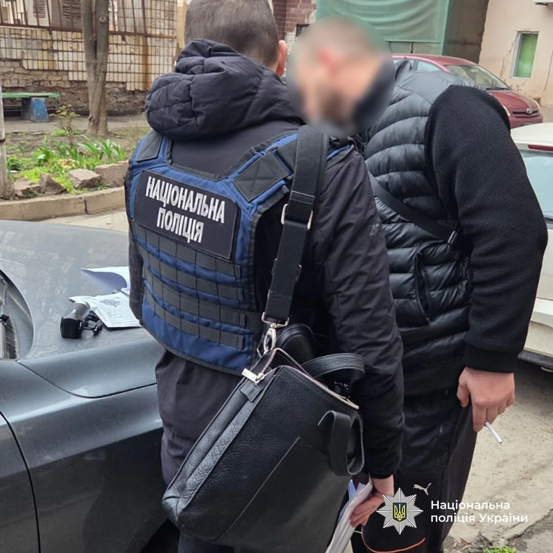 Полювання на банківські рахунки: на Дніпропетровщині викрили банду «SIM-хакерів»