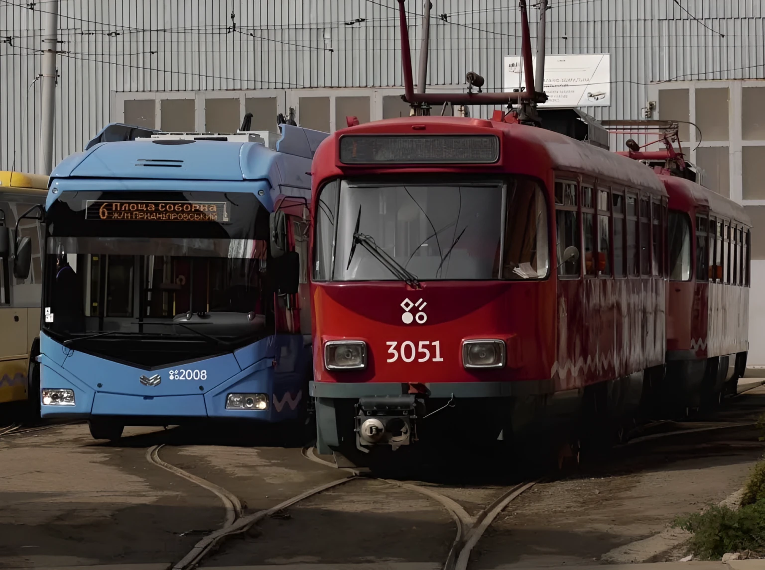 Транспортні зміни у Дніпрі: як курсуватиме електротранспорт через проспект Науки 6 та 7 квітня