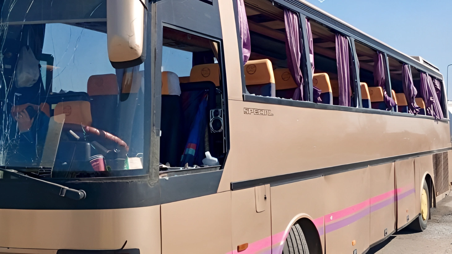 Трагедія на заправці: автобус із сорока дітьми потрапив під ворожий удар