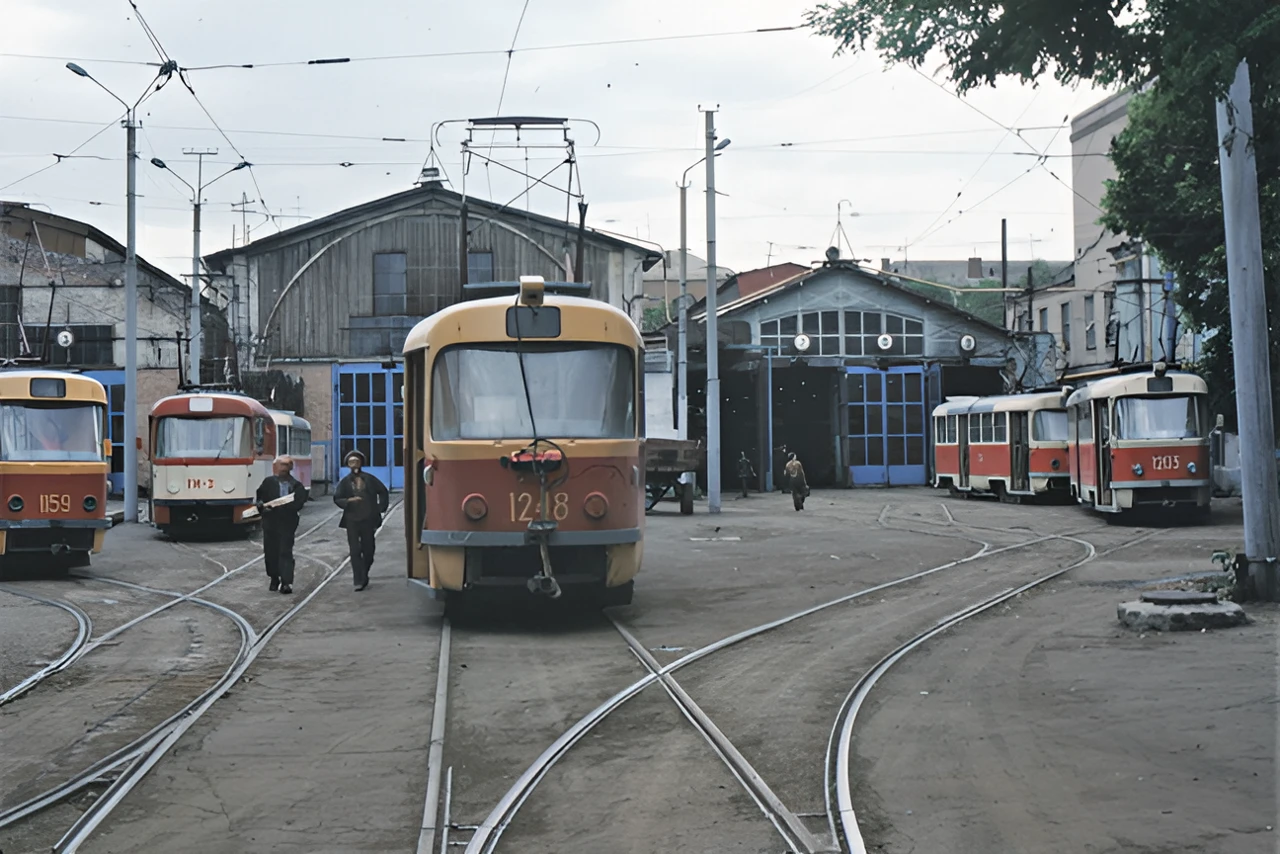 Трамвайна еволюція Дніпра: від безкоштовних поїздок до ринкових відносин