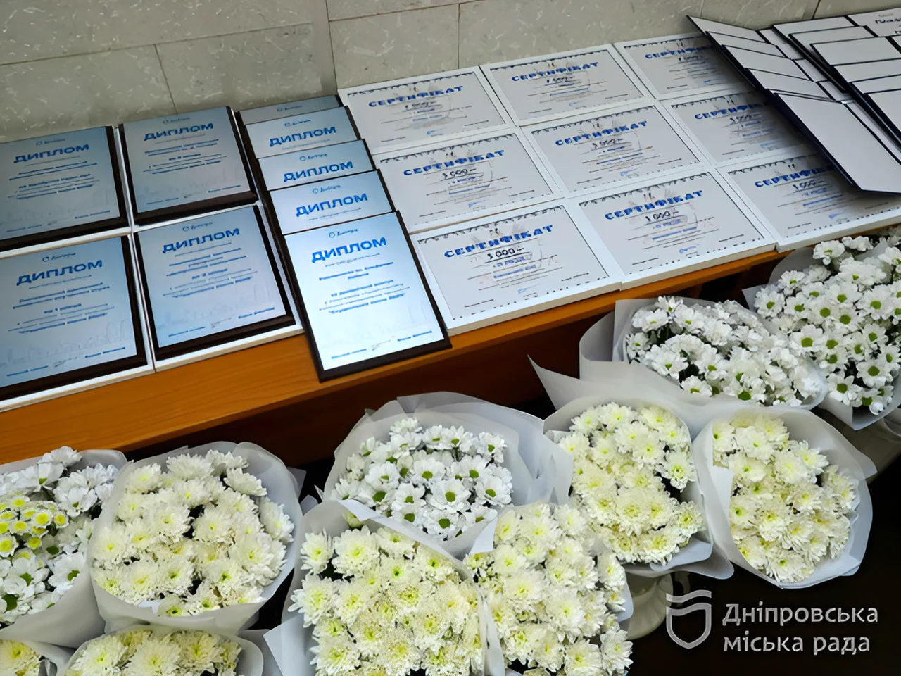 У Дніпрі нагородили активну молодь та благодійників
